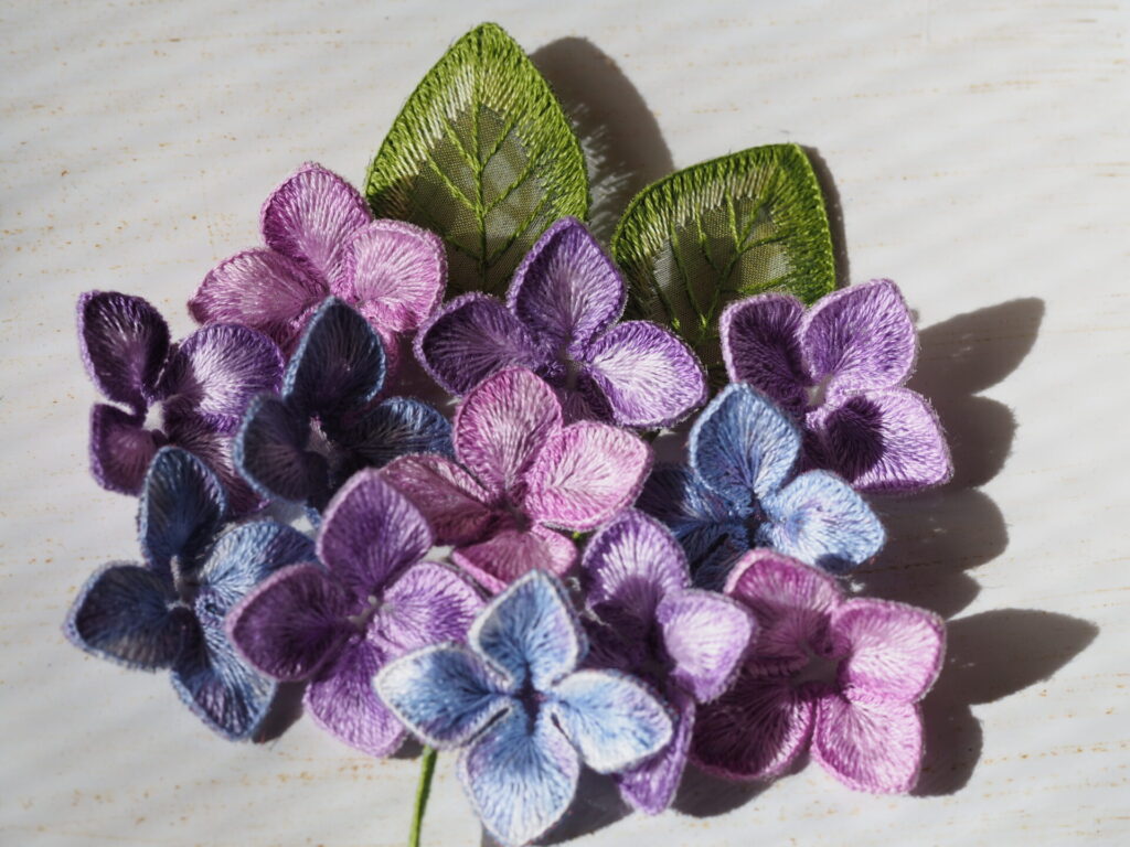 組み立てる前の紫陽花。