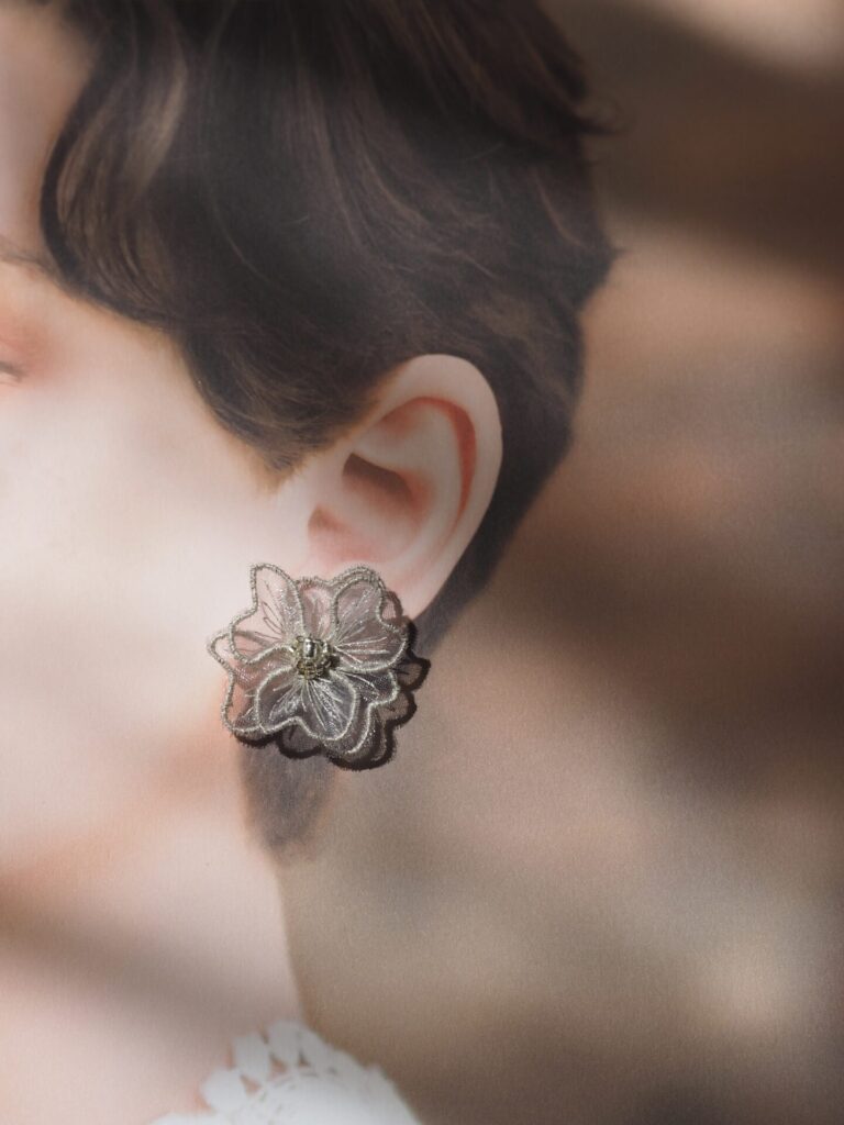 eni no hanaの着用イメージ写真。