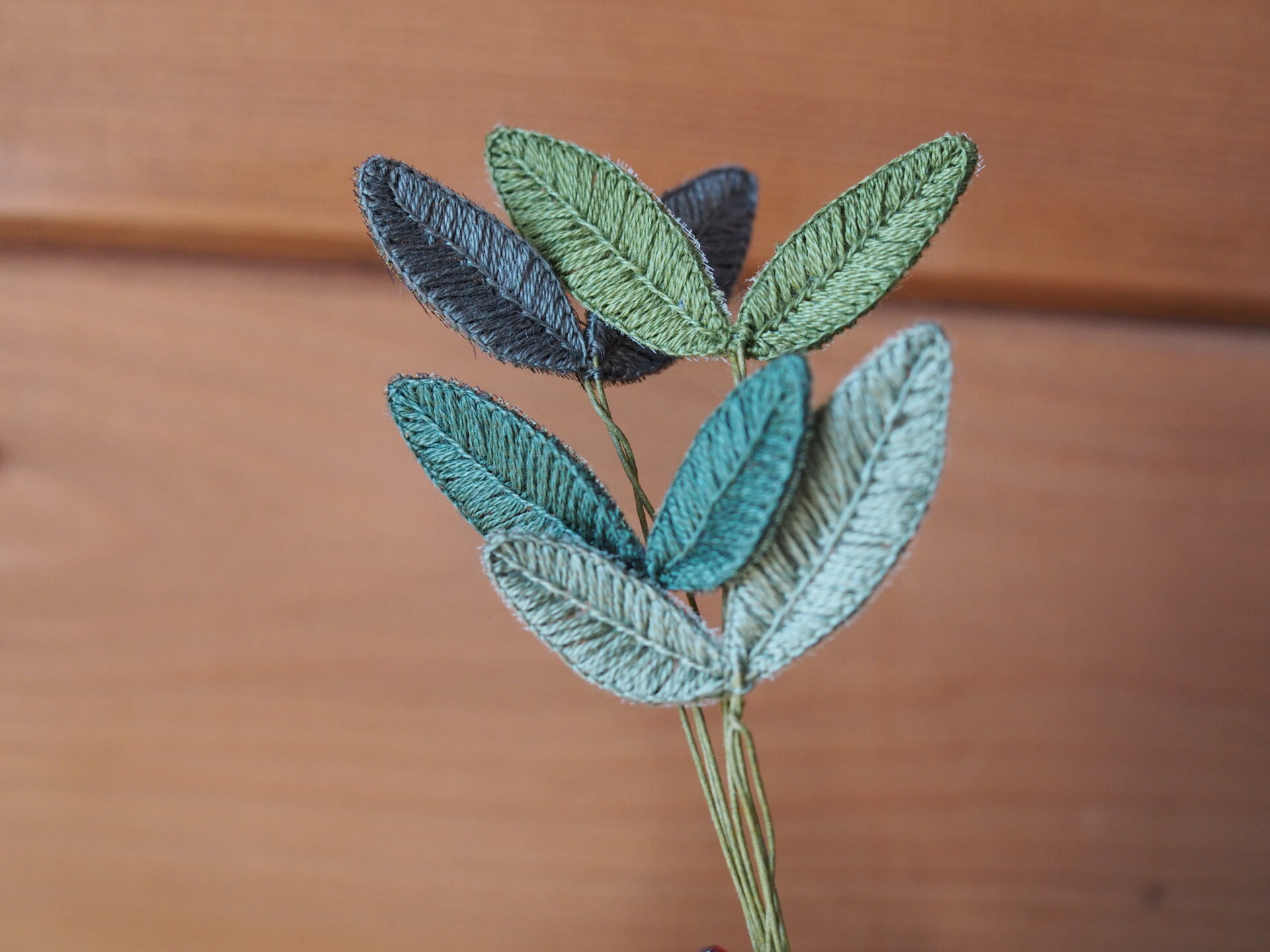 ふたばの立体刺繍