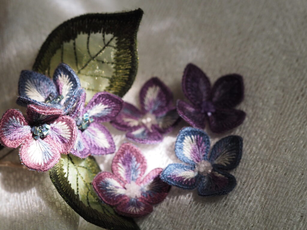 紫陽花のブーケと花たち。