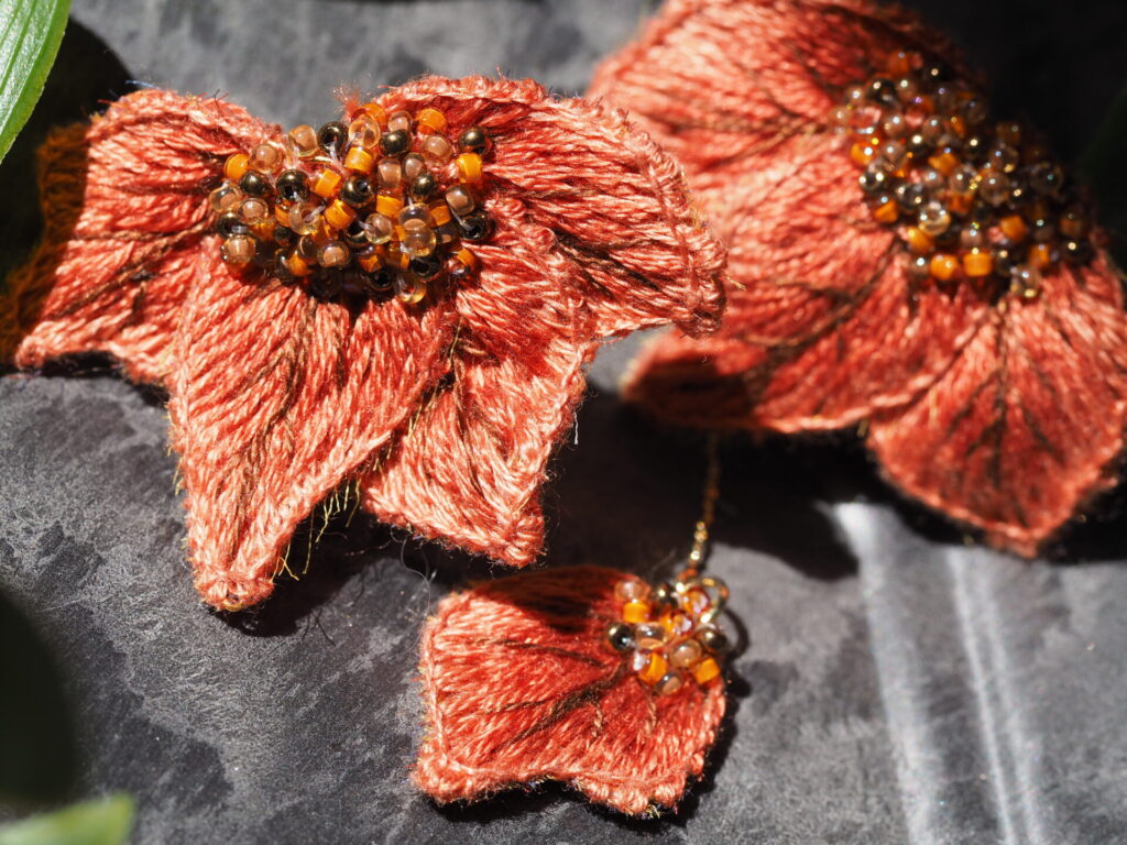 tsuki no ha"mangetsu"。ブラッドムーンカラー。