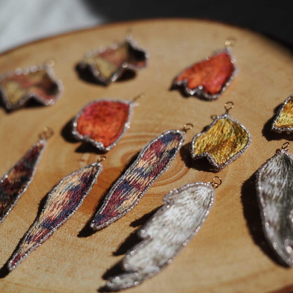 gradeni縁のラメ糸の輝き。