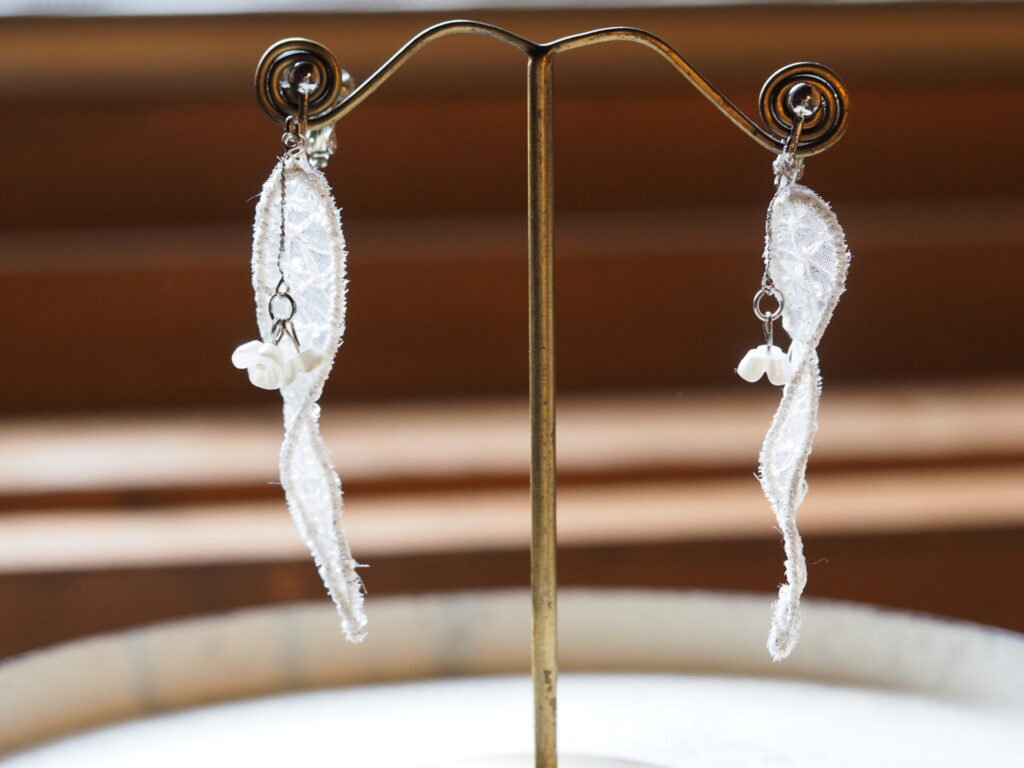 スタンドで揺れるgin-kotonoha-。