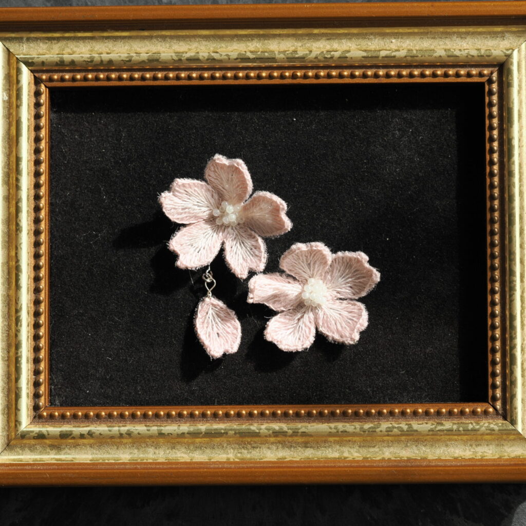 満開のsakura耳飾り。