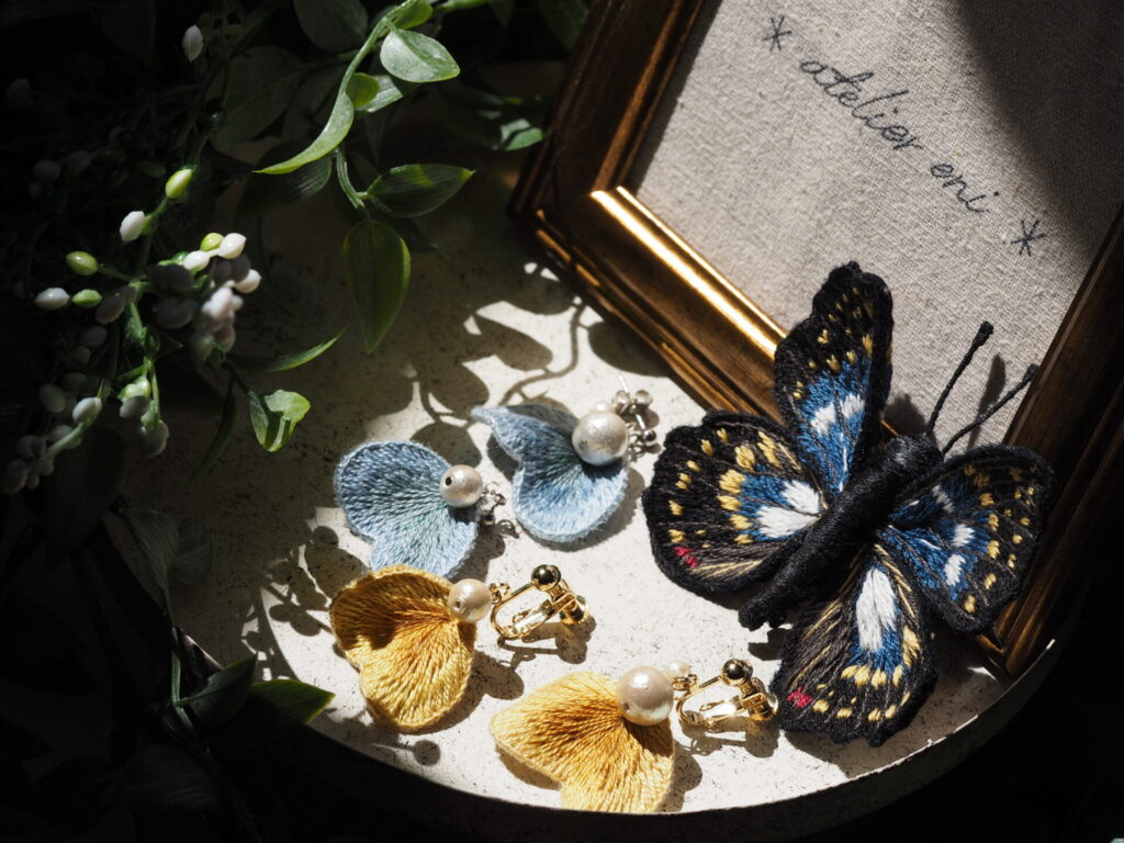 陽を受け取るhitohira-eucalyptus×オオムラサキ。