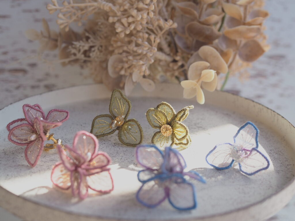 mitsu no hana、3つに光が差し込んで…。