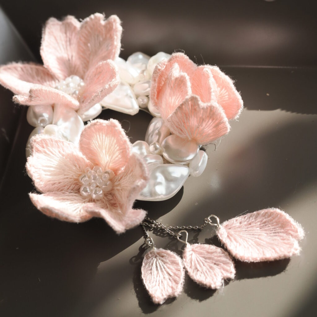 sakuraコサージュ。