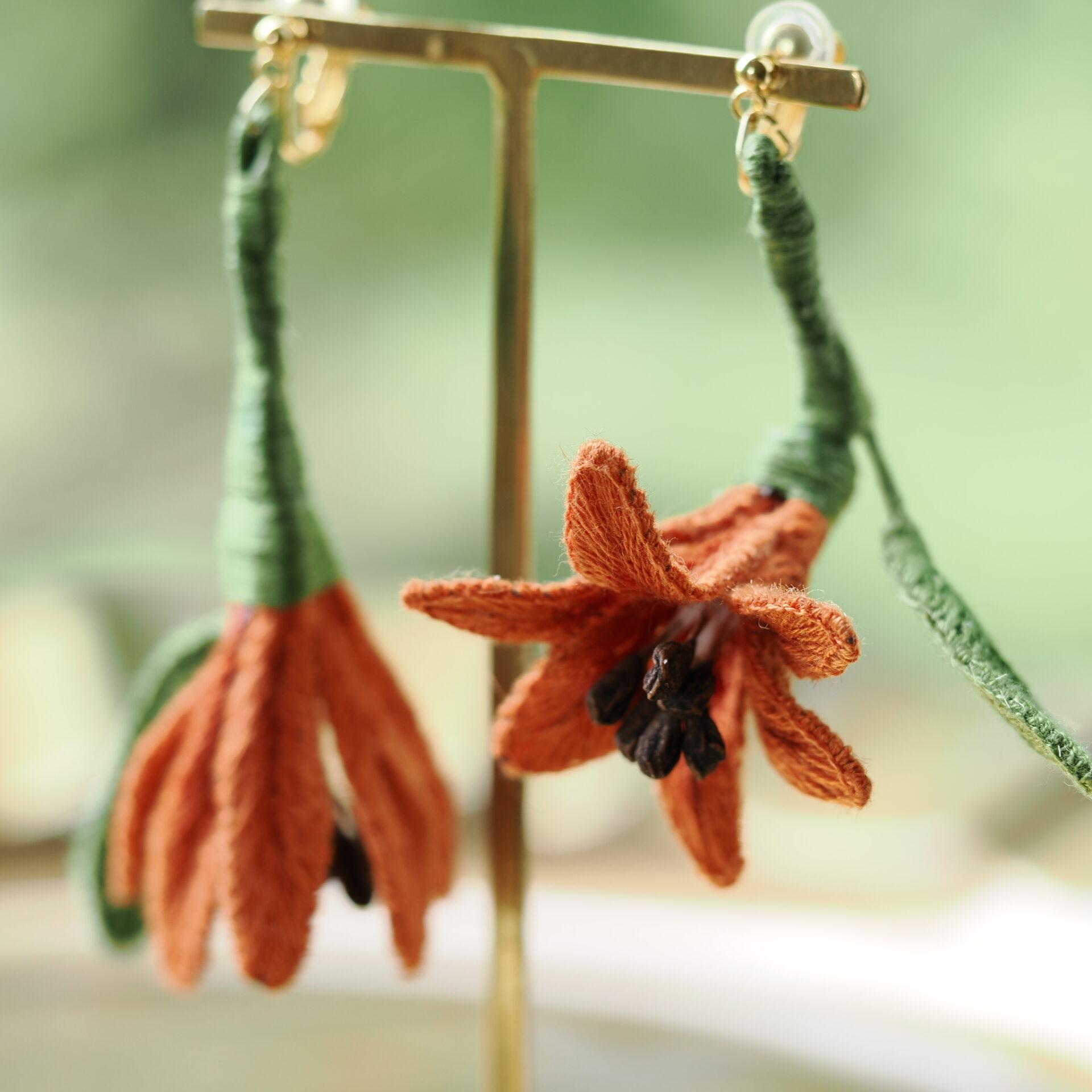 立体刺繍ならではの、アレンジ。